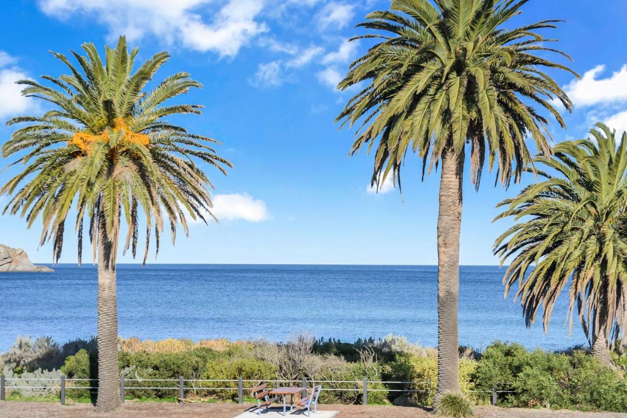Beautiful Beach Front Townhouse ビクターハーバー エクステリア 写真